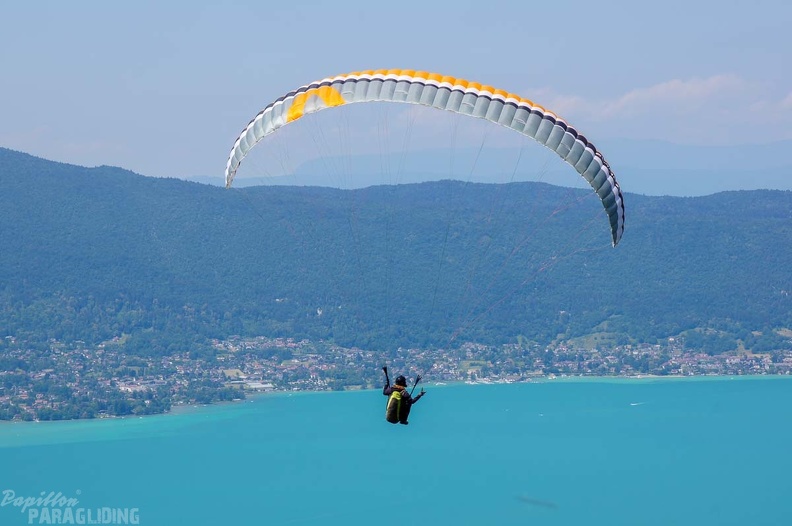 Annecy_Papillon-Paragliding-390.jpg
