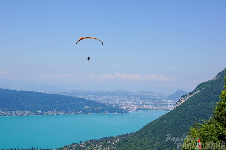 Annecy Papillon-Paragliding-392