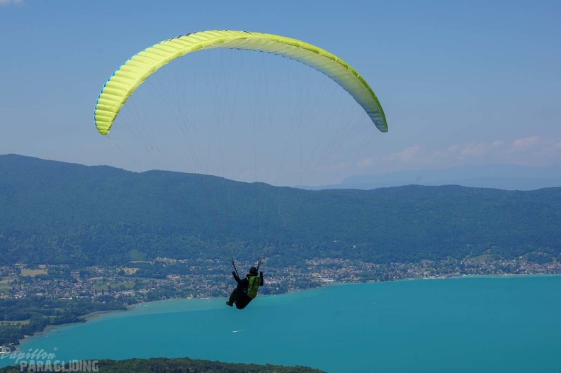 Annecy Papillon-Paragliding-400