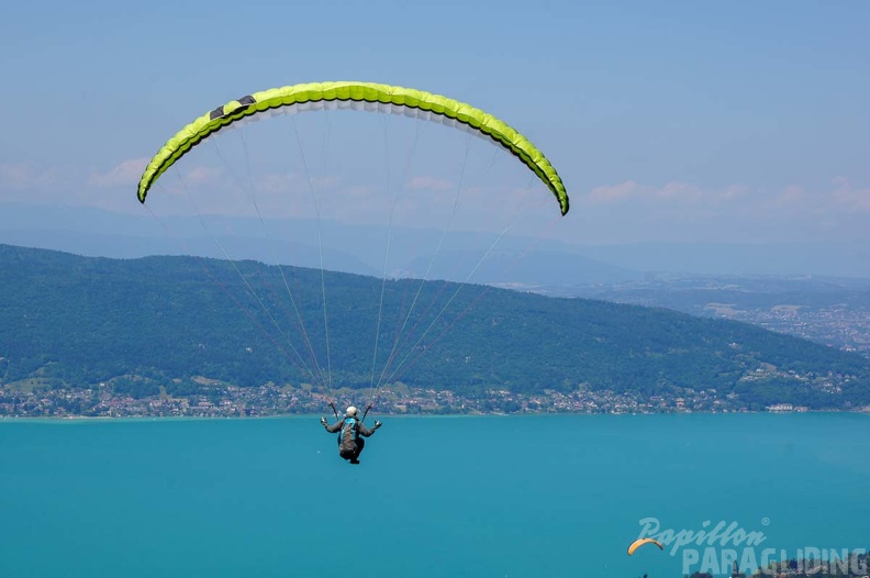 Annecy Papillon-Paragliding-405