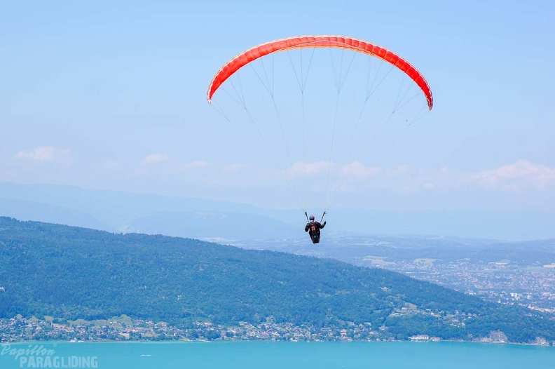 Annecy_Papillon-Paragliding-411.jpg