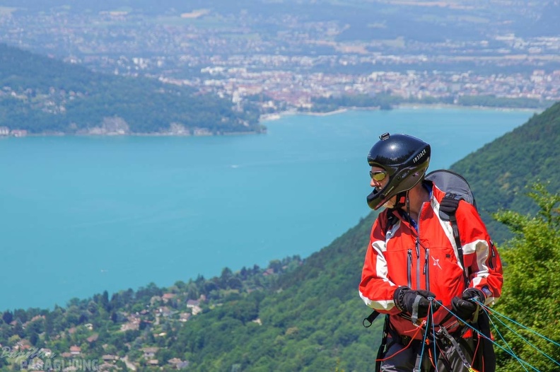 Annecy Papillon-Paragliding-441