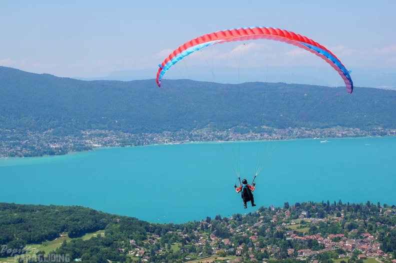 Annecy Papillon-Paragliding-444