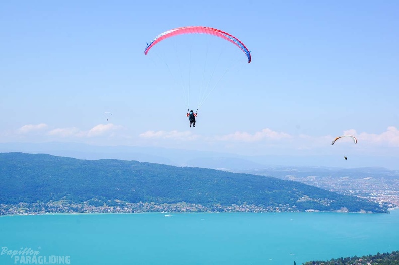 Annecy Papillon-Paragliding-445