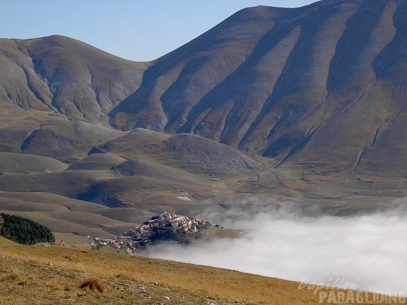 2011 Castelluccio Gleitschirm 078