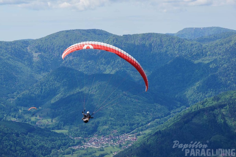 FE21.17_Vogesen-Paragliding-141.jpg