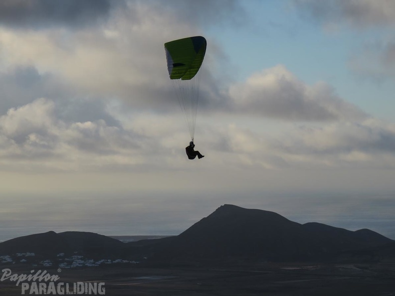 lanzarote-paragliding-423.jpg