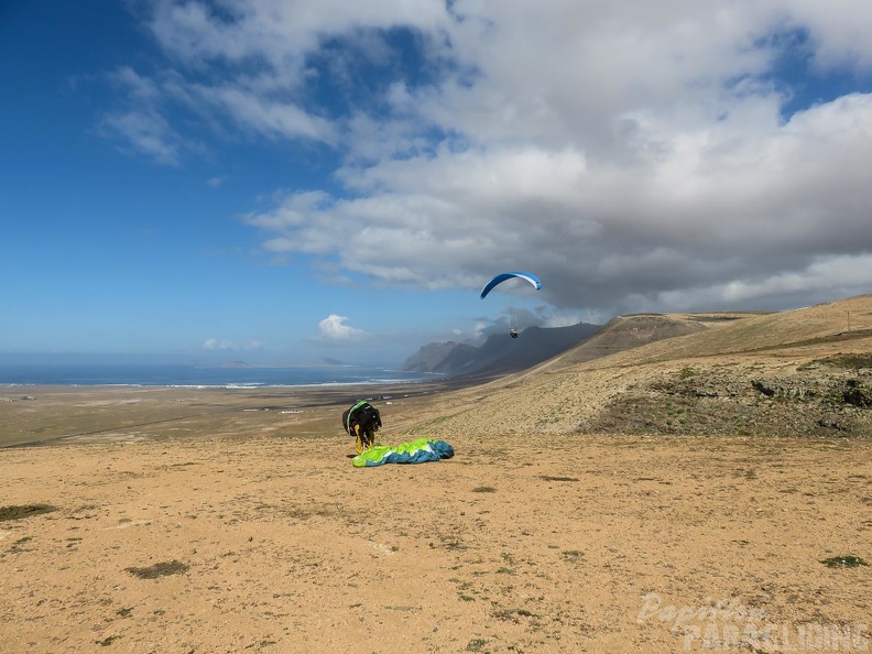 lanzarote-paragliding-440.jpg