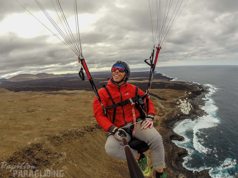FLA50.17 Lanzarote-Paragliding-100