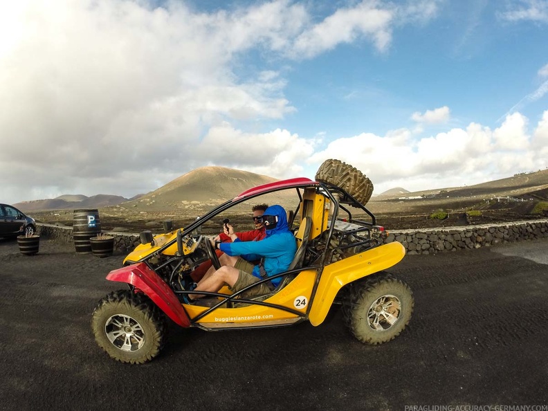 FLA50.17_Lanzarote-Paragliding-105.jpg