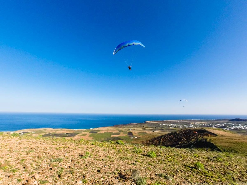 FLA49.18_Lanzarote-Paragliding-101.jpg