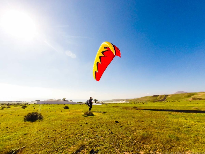 FLA49.18 Lanzarote-Paragliding-105