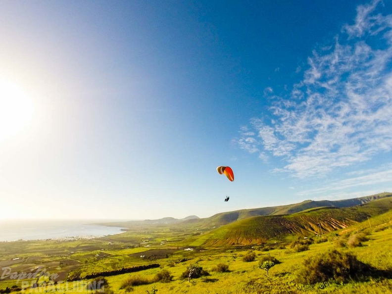 FLA49.18_Lanzarote-Paragliding-121.jpg
