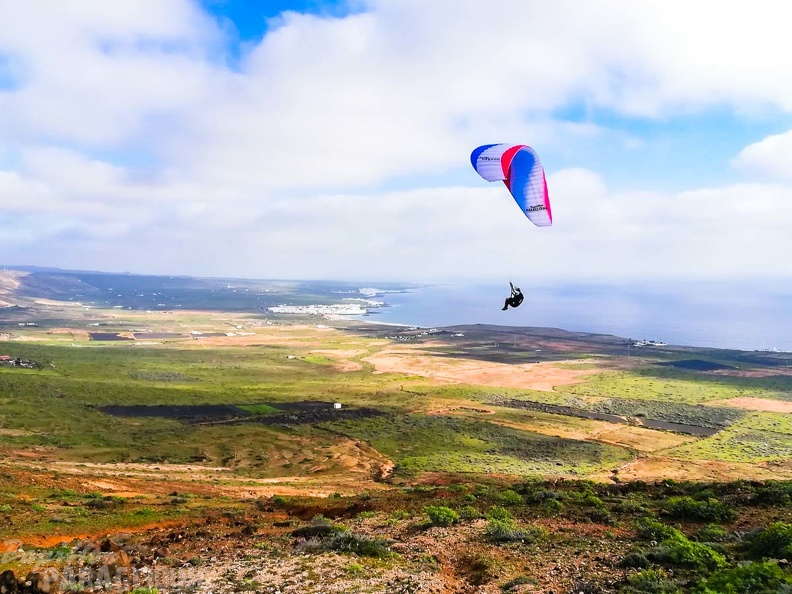FLA49.18_Lanzarote-Paragliding-139.jpg