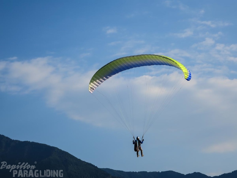 FL36.16-Paragliding-1097