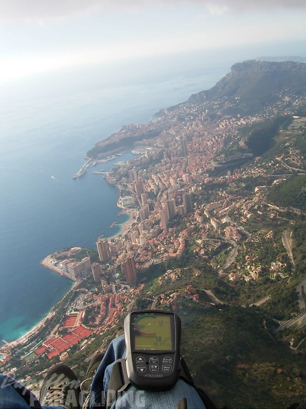 2005 Monaco 05 Paragliding 012