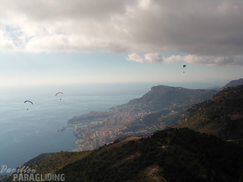2005 Monaco 05 Paragliding 023