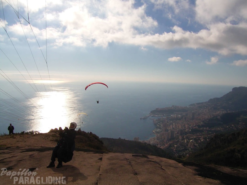 2005 Monaco 05 Paragliding 034