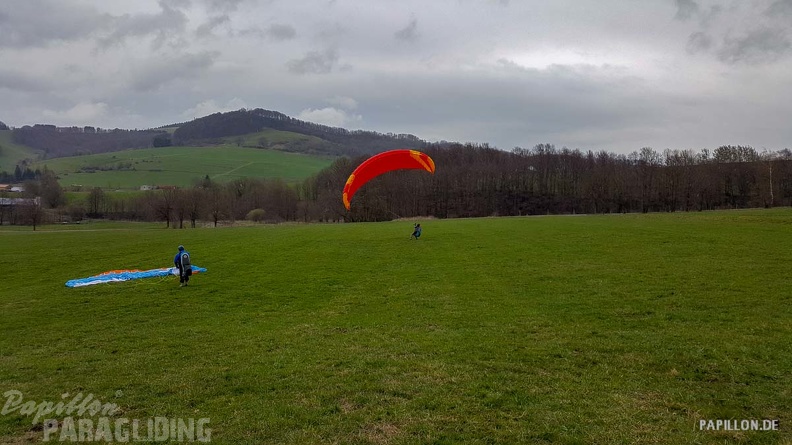 fg14.19 paragliding-137