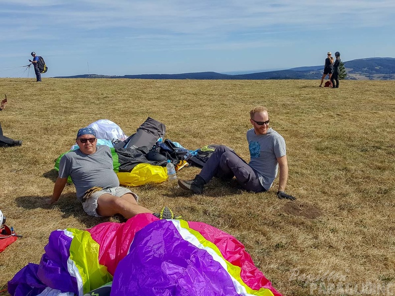 FG33.18 Paragliding-106