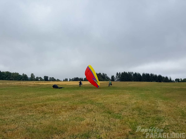 FG33.18 Paragliding-117