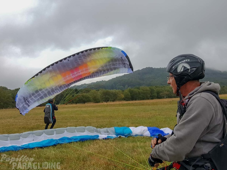 FG33.18_Paragliding-123.jpg