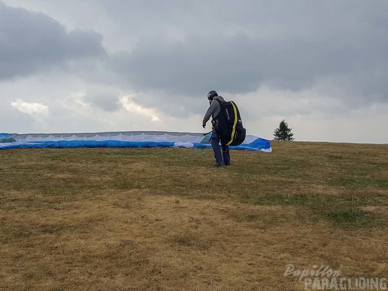 FG33.18 Paragliding-134