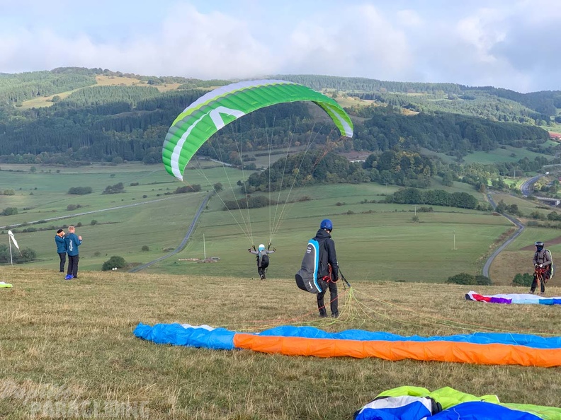 FG38.19_STR-Paragliding-Rhoen-137.jpg