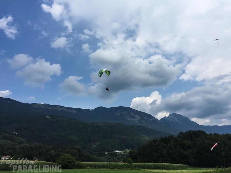 FSB30.15 Paragliding-Bled.jpg-1127