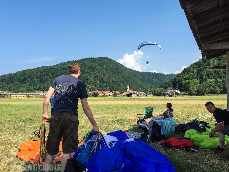 FSB30.15 Paragliding-Bled.jpg-1219