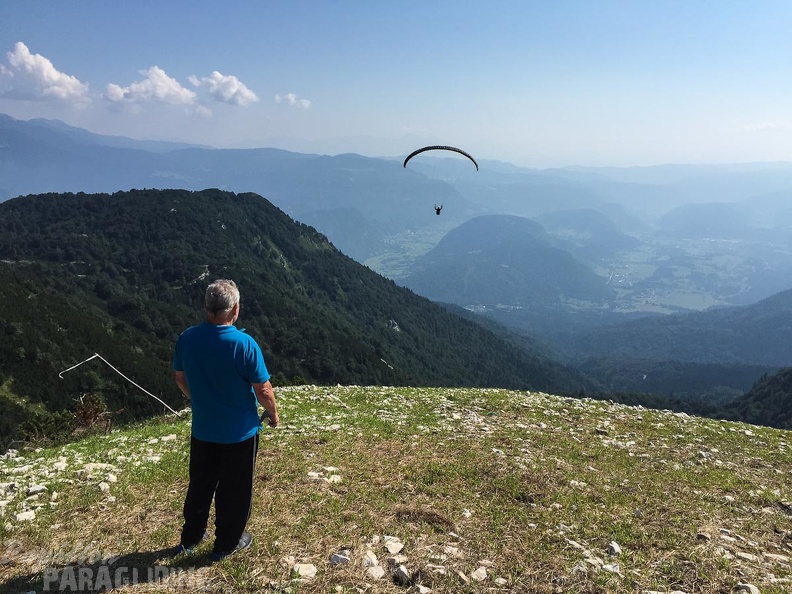 FSB30.15 Paragliding-Bled.jpg-1364