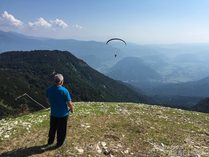 FSB30.15 Paragliding-Bled.jpg-1364