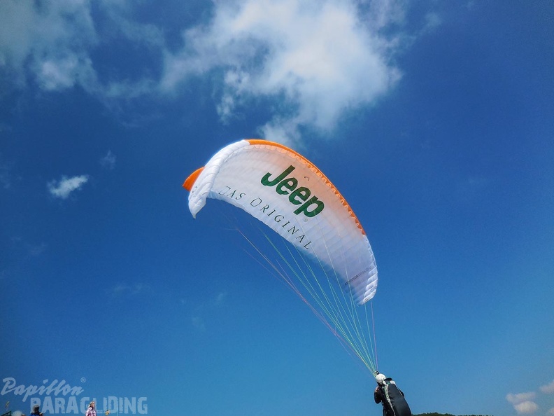 FSB30.15 Paragliding-Bled.jpg-1374