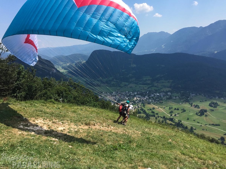 FSB30.15 Paragliding-Bled.jpg-1431