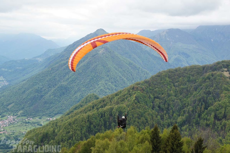 FS19.17 Slowenien-Paragliding-Papillon-358