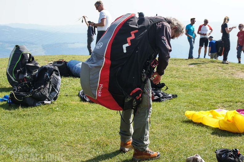 FS24.17 Slowenien-Paragliding-Papillon-113