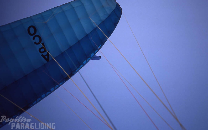 2003_St_Andre_Paragliding_026.jpg
