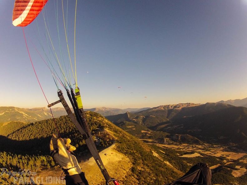 St_Andre_Paragliding_FX1_12-91.jpg