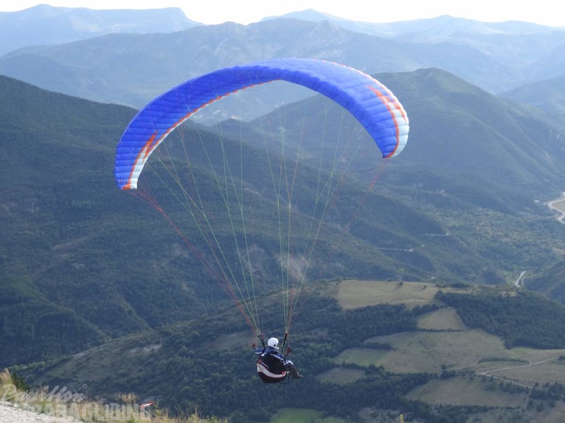 FX36 14 St Andre Paragliding 023