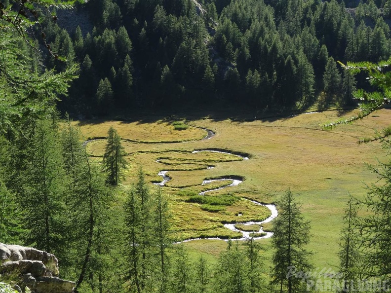 FX36_14_St_Andre_Paragliding_095.jpg