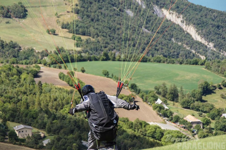 FX35.17 St-Andre Paragliding-241