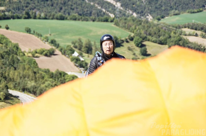 FX35.17 St-Andre Paragliding-295