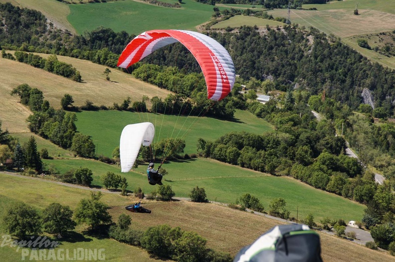 FX35.17_St-Andre_Paragliding-301.jpg