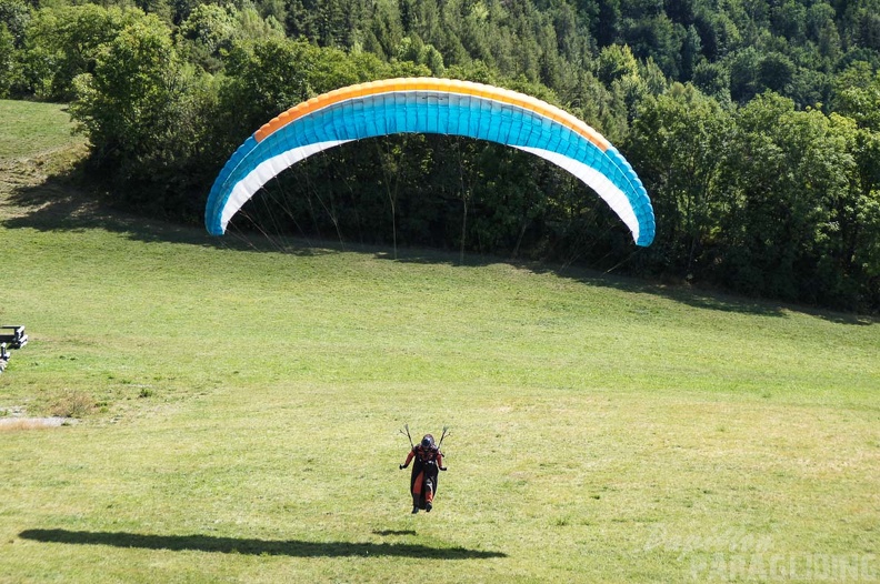 FX35.17 St-Andre Paragliding-320