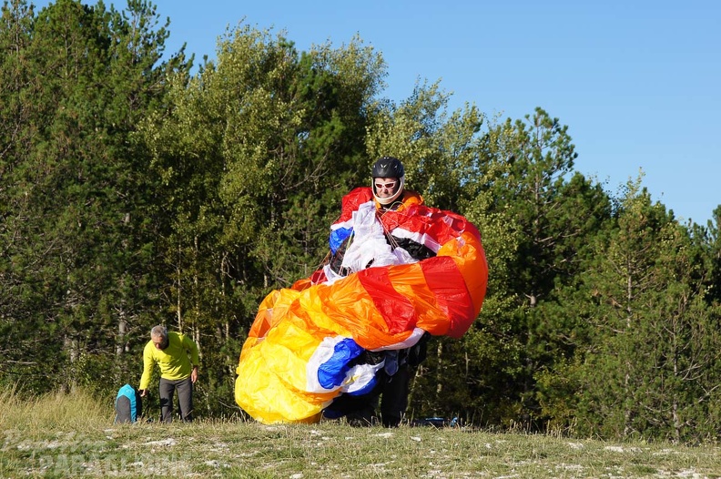 FX35.18_St-Andre-Paragliding-137.jpg