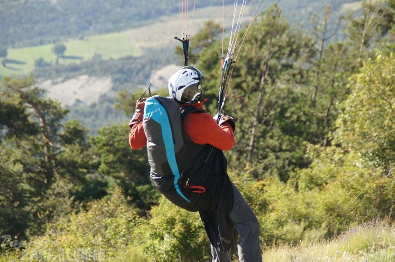 FX35.18 St-Andre-Paragliding-195
