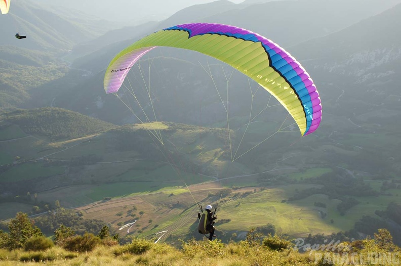 FX35.18_St-Andre-Paragliding-280.jpg