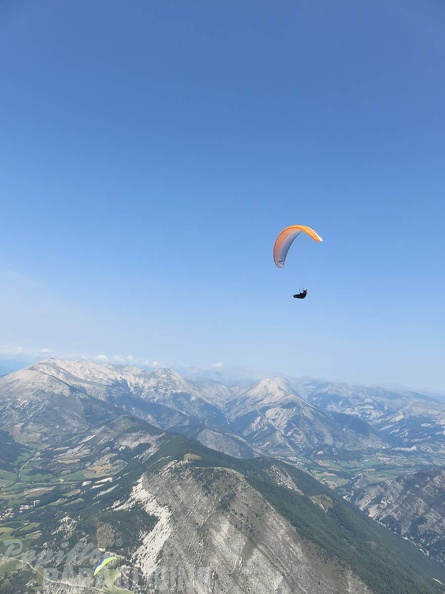 FX35.18_St-Andre-Paragliding-382.jpg