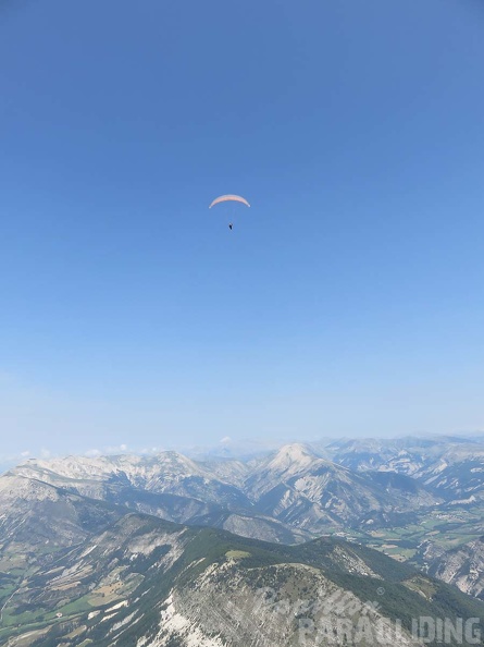 FX35.18_St-Andre-Paragliding-384.jpg