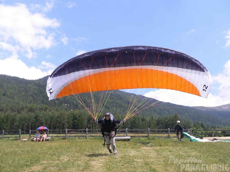 2010 FW59.10 Paragliding 065